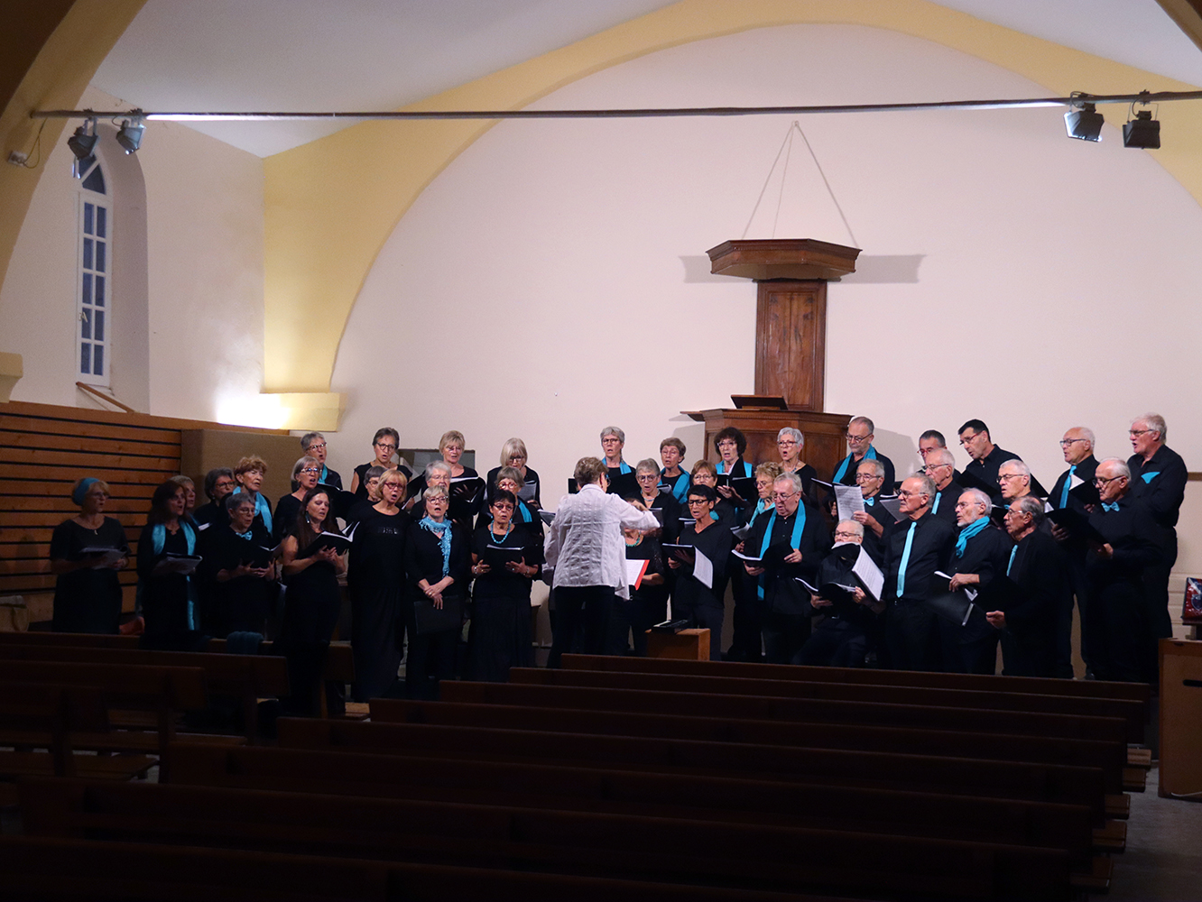 Concert de la chorale de Soyons, "Soyons en choeur" à Châteaudouble au profit de Partage Sans Frontières