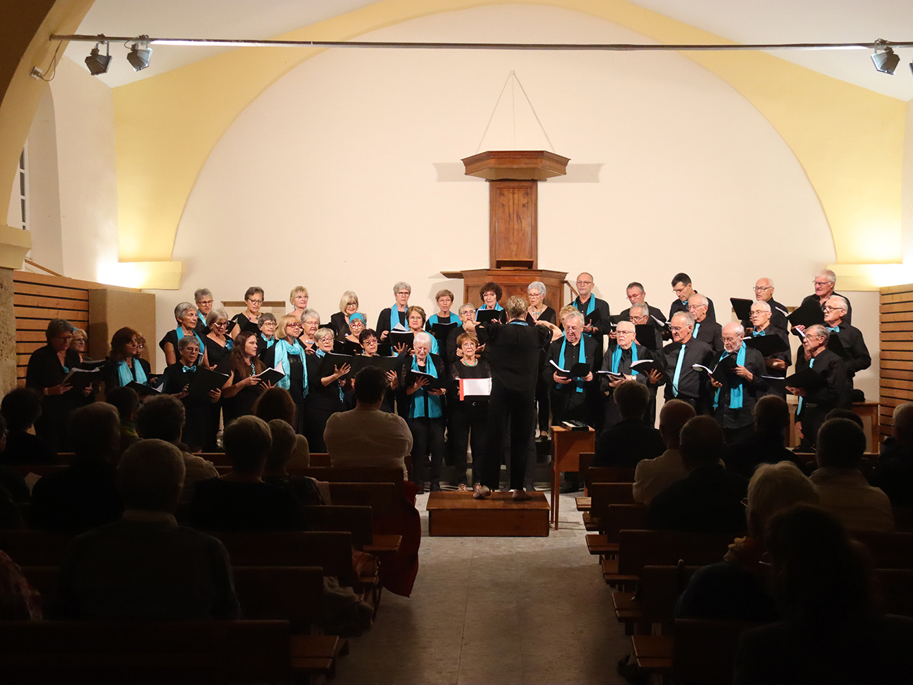 Concert de la chorale de Soyons, "Soyons en choeur" à Châteaudouble au profit de Partage Sans Frontières